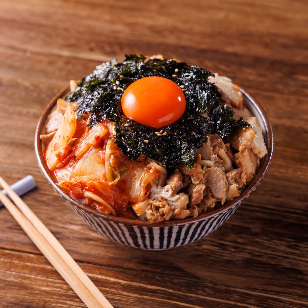 キム玉チャーシュー丼
