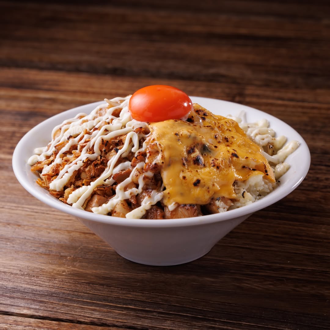 マヨチーズ汁なし二郎系ラーメン