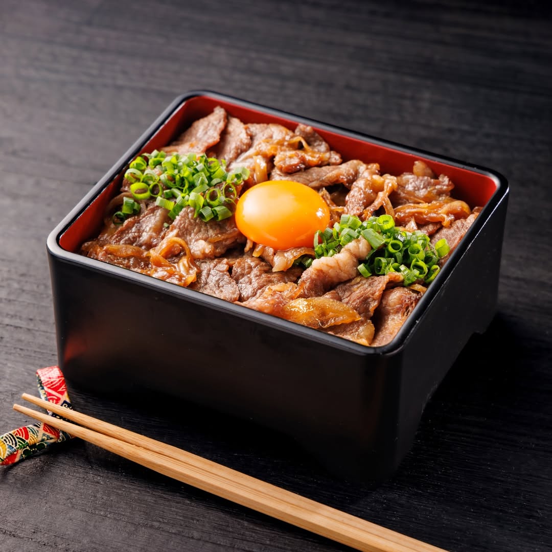 お月見とネギの飛騨牛丼